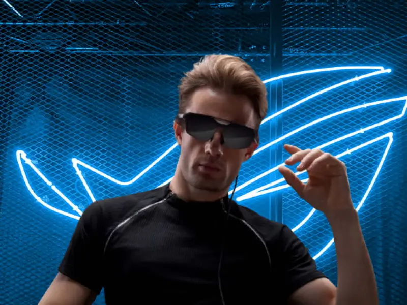 These $300 Glasses Turn Any Room Into a Giant Gaming Screen